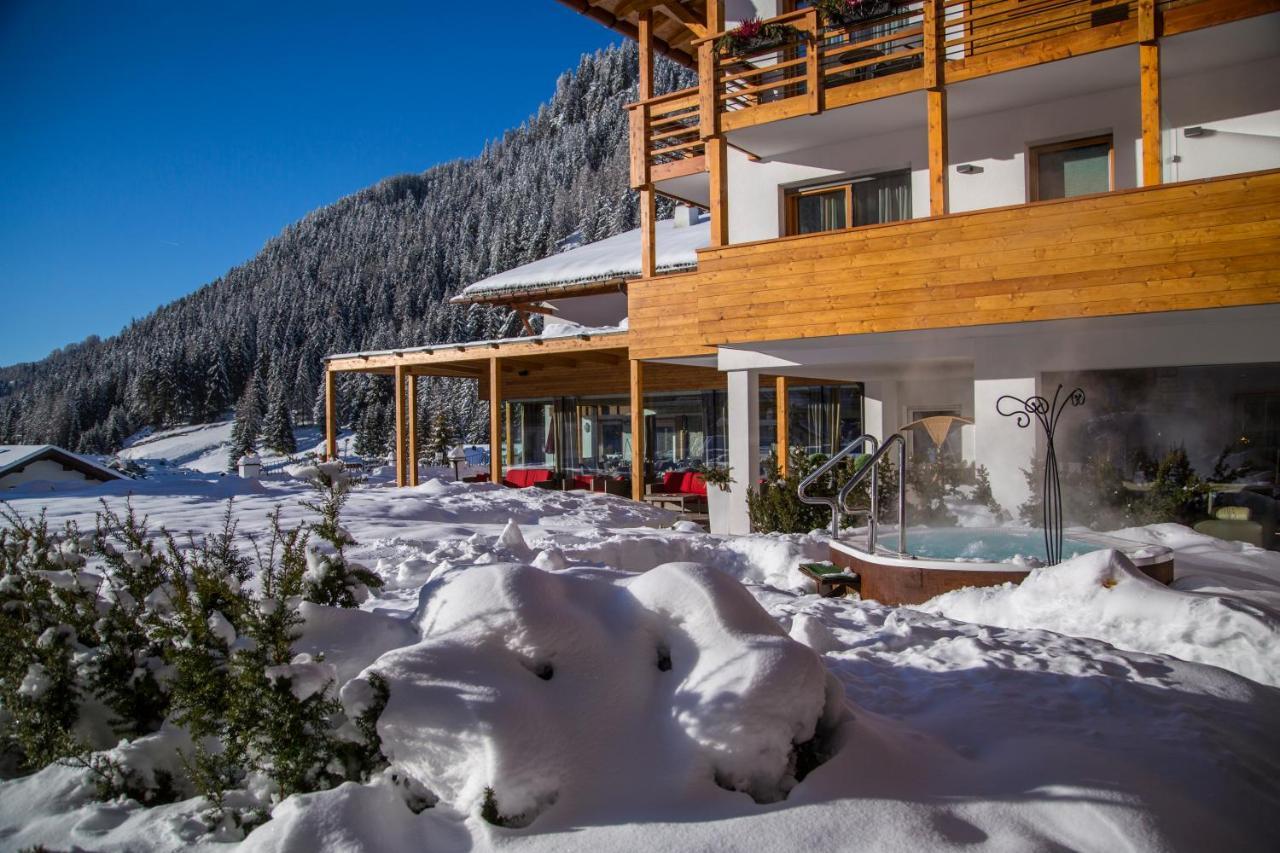 Hotel Welponer Selva di Val Gardena Exterior photo