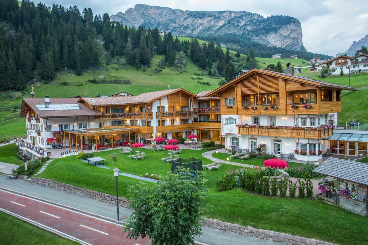 Hotel Welponer Selva di Val Gardena Exterior photo